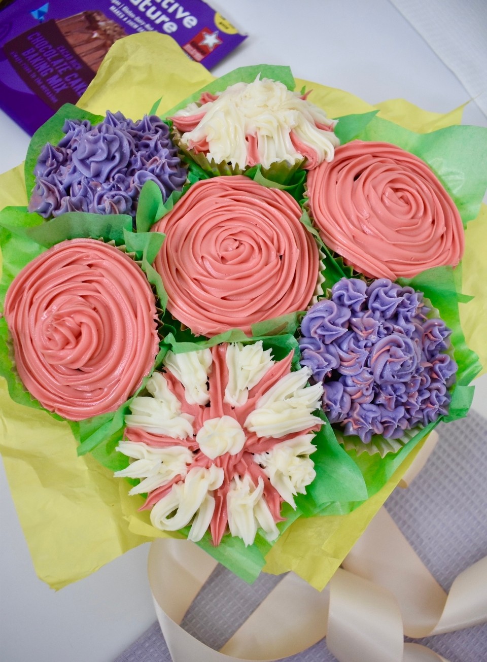 Cupcake Bouquet - Creative Nature Superfoods